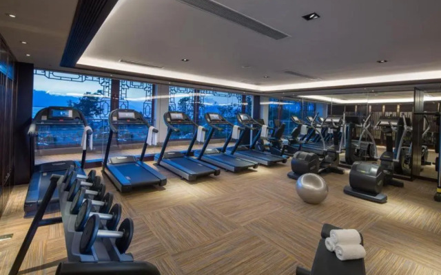 Dali Jinli Business Hotel Longshan