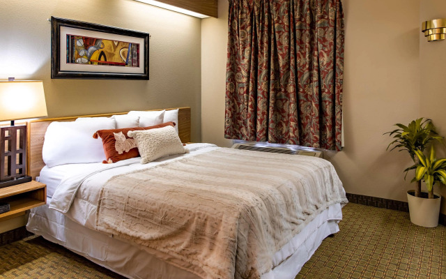 Magnuson Hotel Lincoln Airport