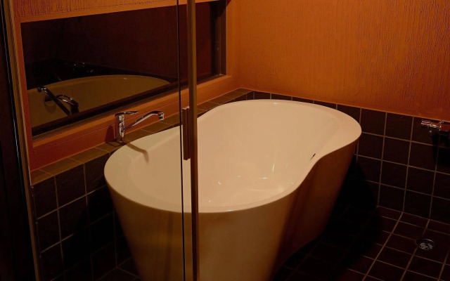 Theatre and Library Residence -Kyoto Imagumano-