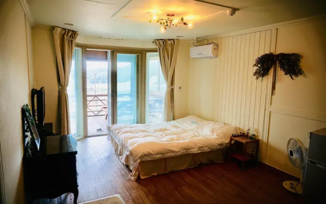 Gyeongju B House Pension