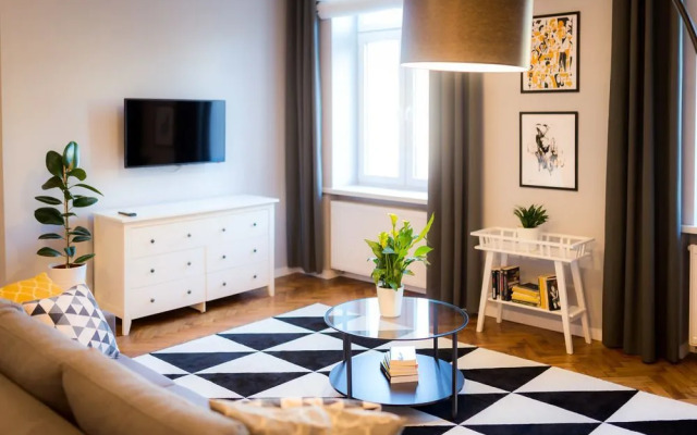 Fragola Between Old Town and Jewish Quarter