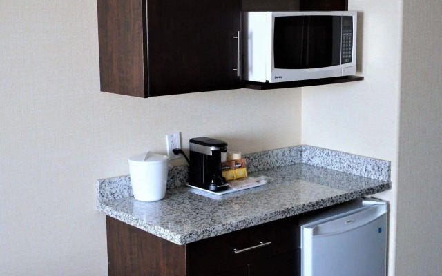 Sigma Inn & Suites Melville