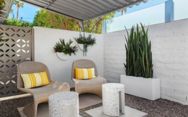 Limon Palm Springs