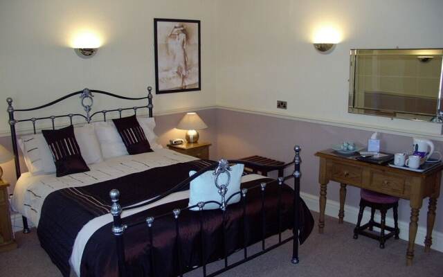 The Dodington Lodge