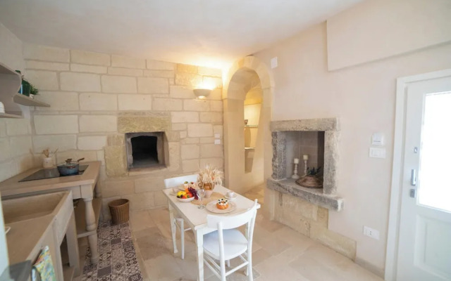 Trullo Meraviglia With Garden And Pool