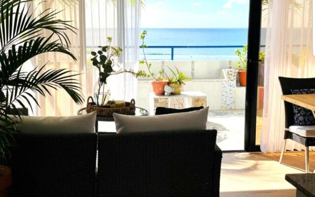 Ocean view at rooftop, lovely apartment
