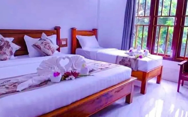 NuttyPhoy Hotel
