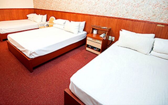 New May Flower Hotel