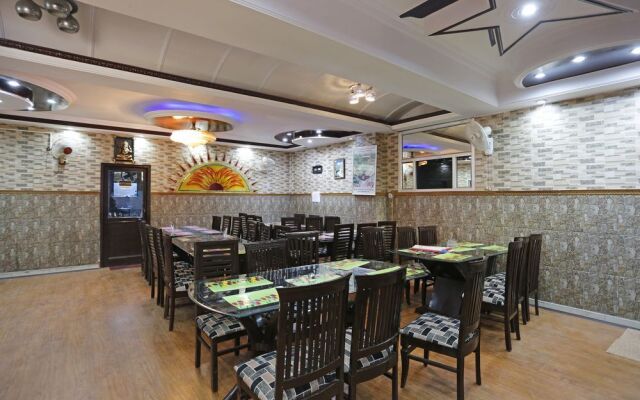 OYO Rooms 083 Near Laxman Jhoola