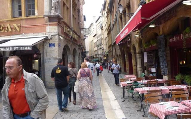 Apartment With one Bedroom in Lyon, With Wifi