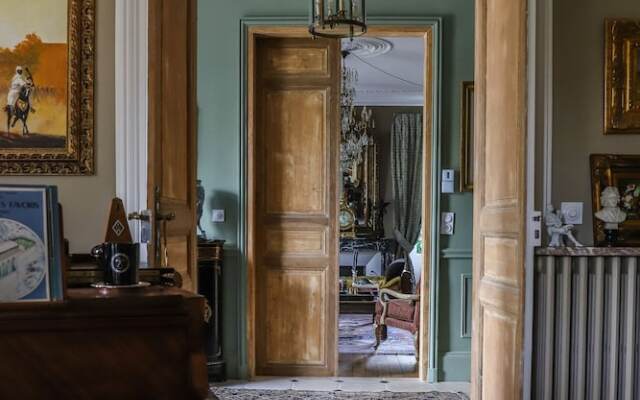 Manoir De La Croix Saint Louis