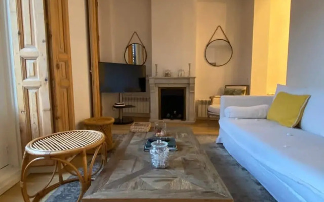 The Balconies I Apartment With Three Balconies in Malasana