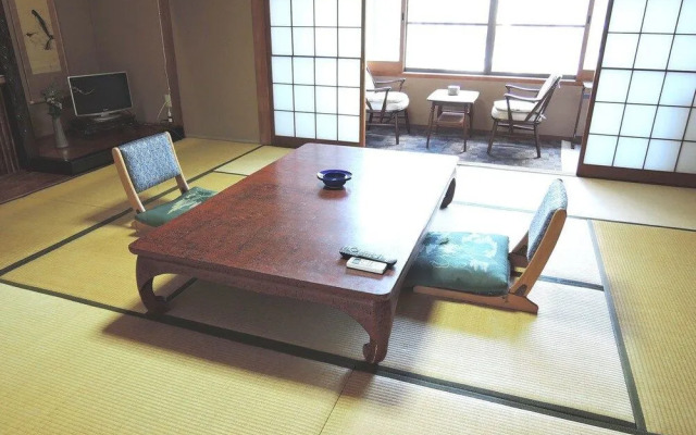 Asahi Ryokan