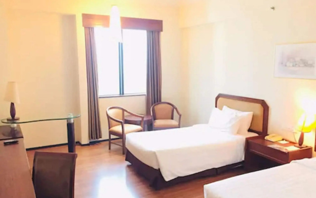 Crystal Crown Hotel