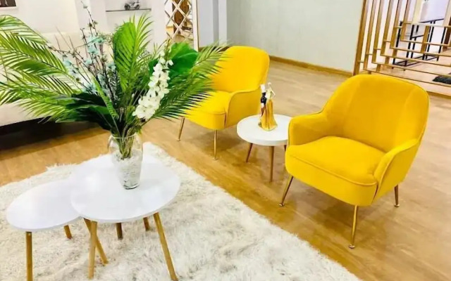 1677 Mayfair Apartment