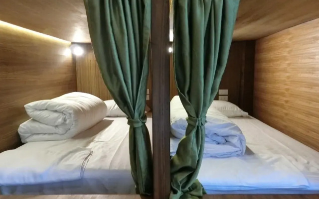 666 Cnx Hostel