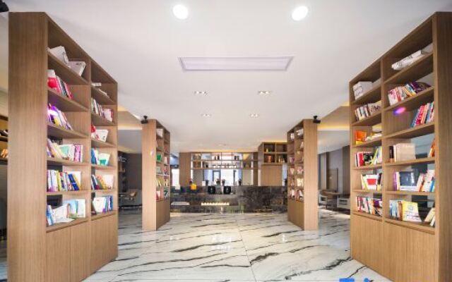 Changshuo Impression Hotel (Anji Wanxiang World Shopping Plaza)