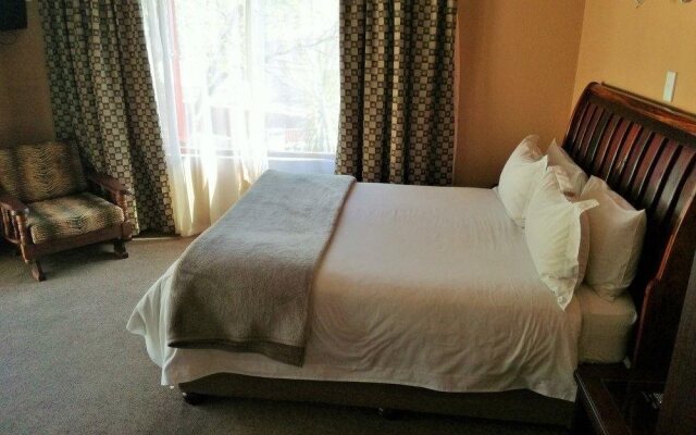 Africlassic River Lodge- Rivonia