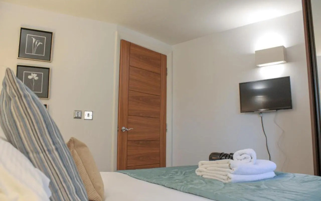 Merchants Place Apartment
