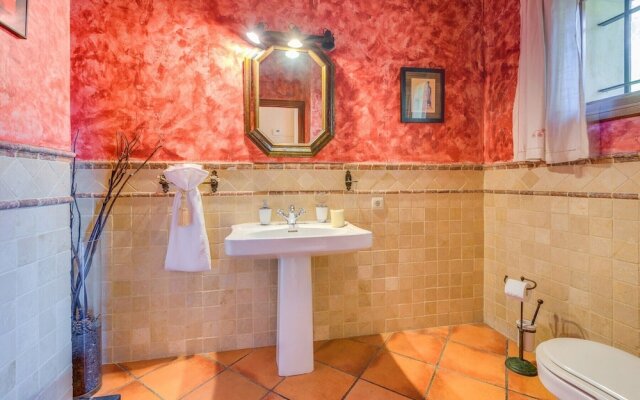 New! Villa Alaro by Priority