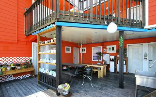 Anmyeondo Orange Bada Pension