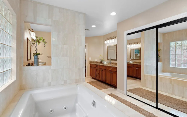 Hale Nene Pool, Hot Tub & Ocean Views!