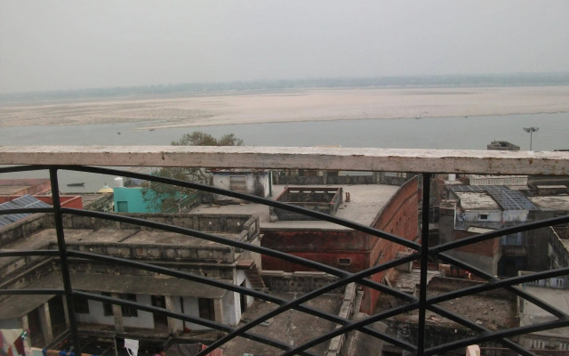 Shanti Guest House