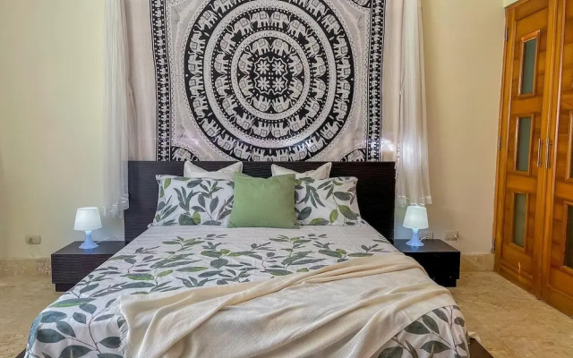Cute Apartment Only Steps From the Beach