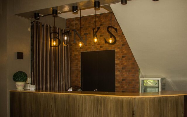 Bunks Hostel