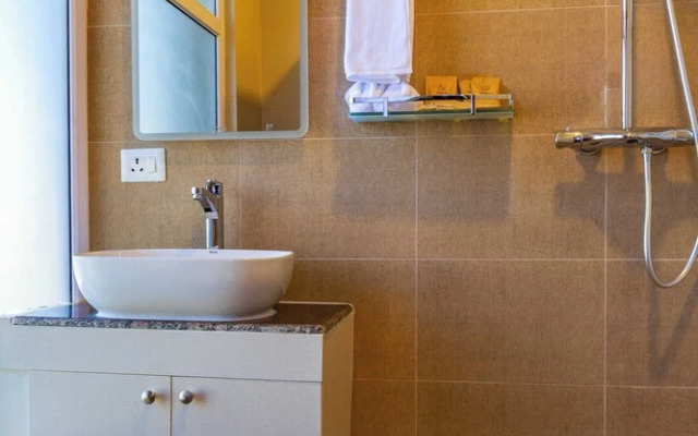 Mhendo Hotel & Studio Suites