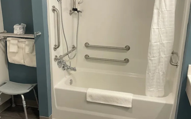 Woodspring Suites Charlotte Airport