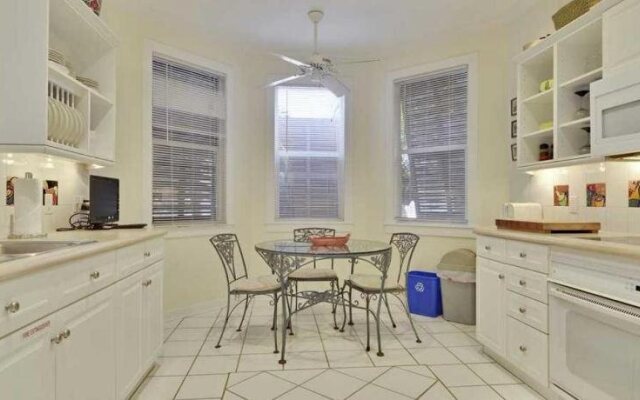 Amelia Home by Avantstay In Historic Old Town w/ Pool