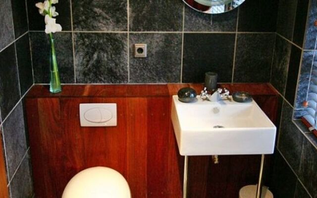 Home Luxury Apartments