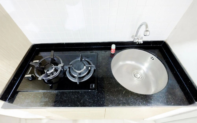 Simply & Clean Bassura City Apartment