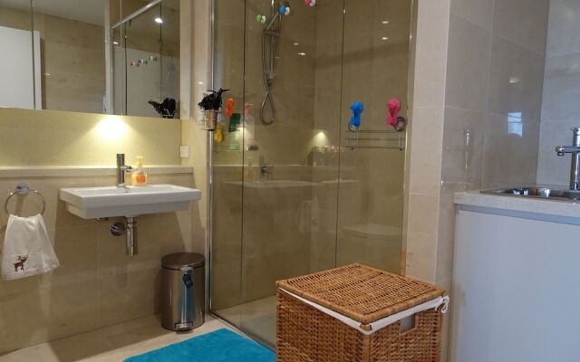 Sydney Olympic Park Apartment