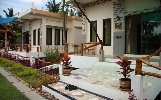 Khumphyazaw Resort