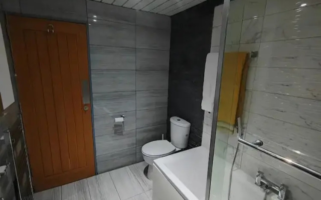 Cozy Blackpool Retreat With 3 Bedrooms