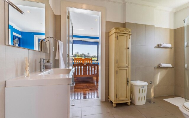 Amazing Home in Banjole With Jacuzzi, Wifi and 4 Bedrooms