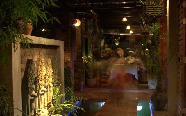 Baan Bandalay Hotel