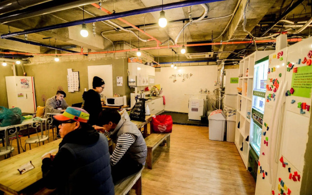 Kimchee Sinchon Guesthouse