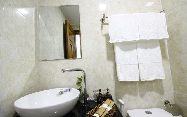 LIS Hotel