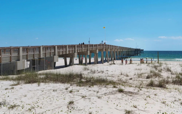 Shores of Panama 2123 - Seas the Moment