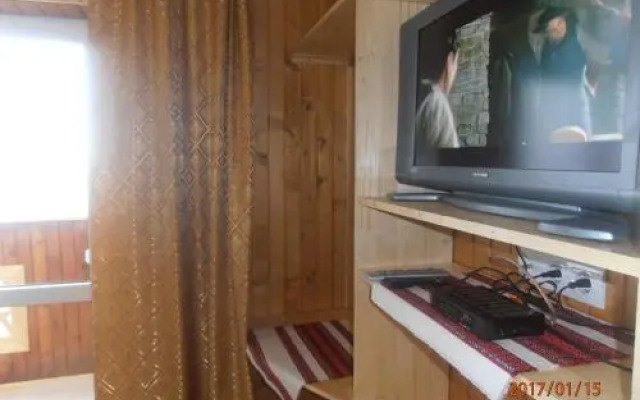 Smerekova Khata on Pidgirna