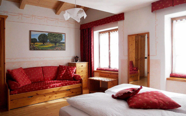 Hotel Salvanel Boschetto Roland Di Dapra’ Maria Maddalena