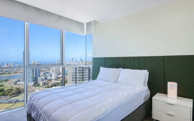 Stylish 3 Bedroom Apartment In Goldcoast