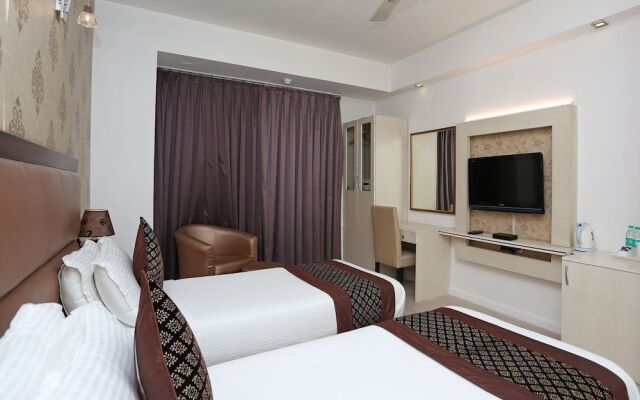Emblem Hotel Hero Honda Chowk Gurugram