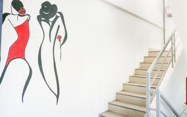 The Guest House by OYO Rooms