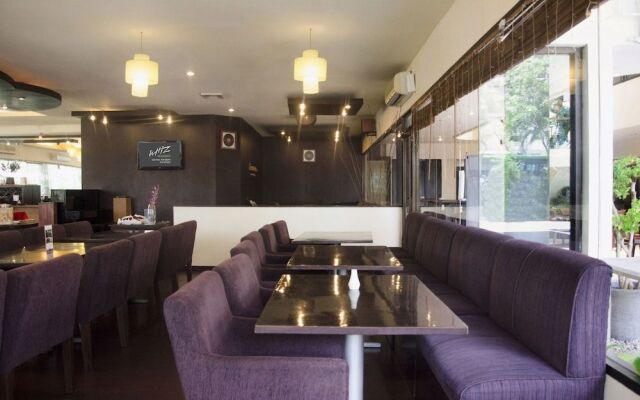 Whiz Residence Darmo Harapan Surabaya