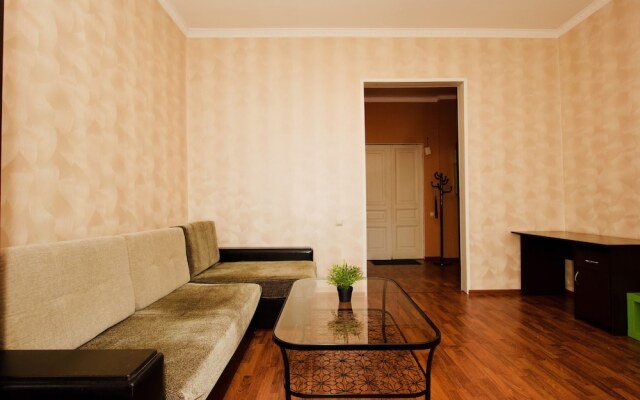 LUXKV Apartment on Old Arbat