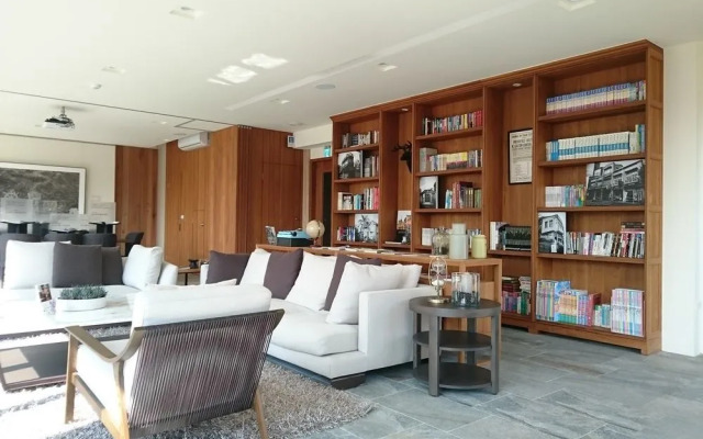 Adagio Travel Tainan Roots Inn